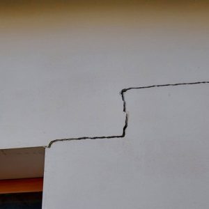 problemi-di-crepe-rimedi-per-intervenire-e-risolvere-il-problema-elettrosmosi
