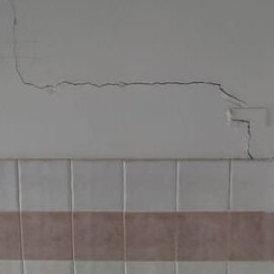 crepe orizzontali muro