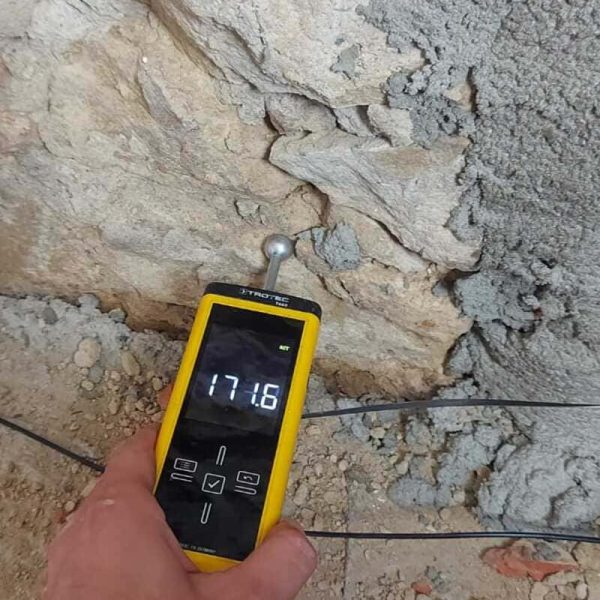 misurare i sali nel muro